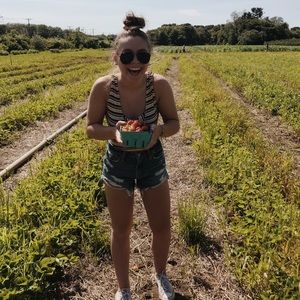 Meet your Posher, Chloe